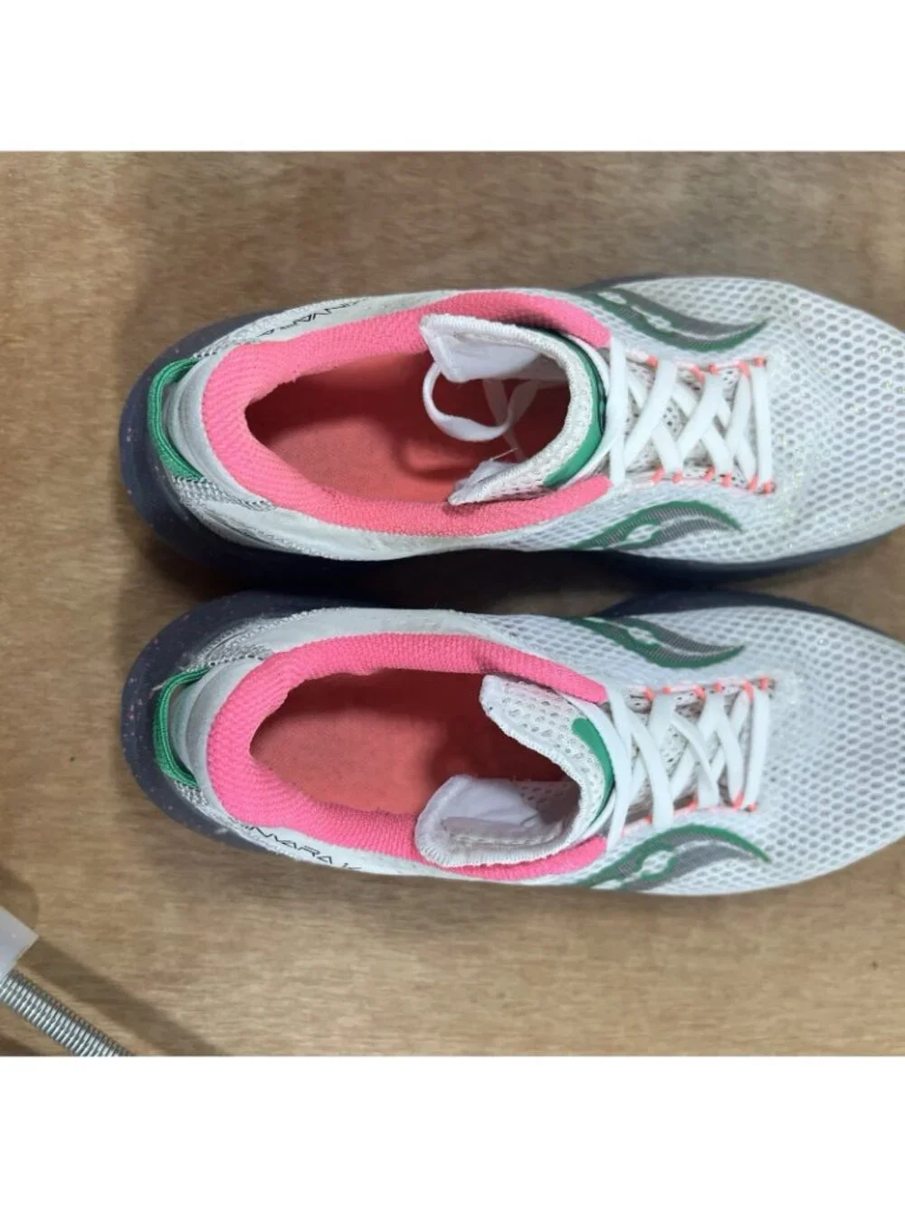 Saucony Kinvara 14 Women Size 9 Running Sneakers Shoes White Lace Up S10823-85